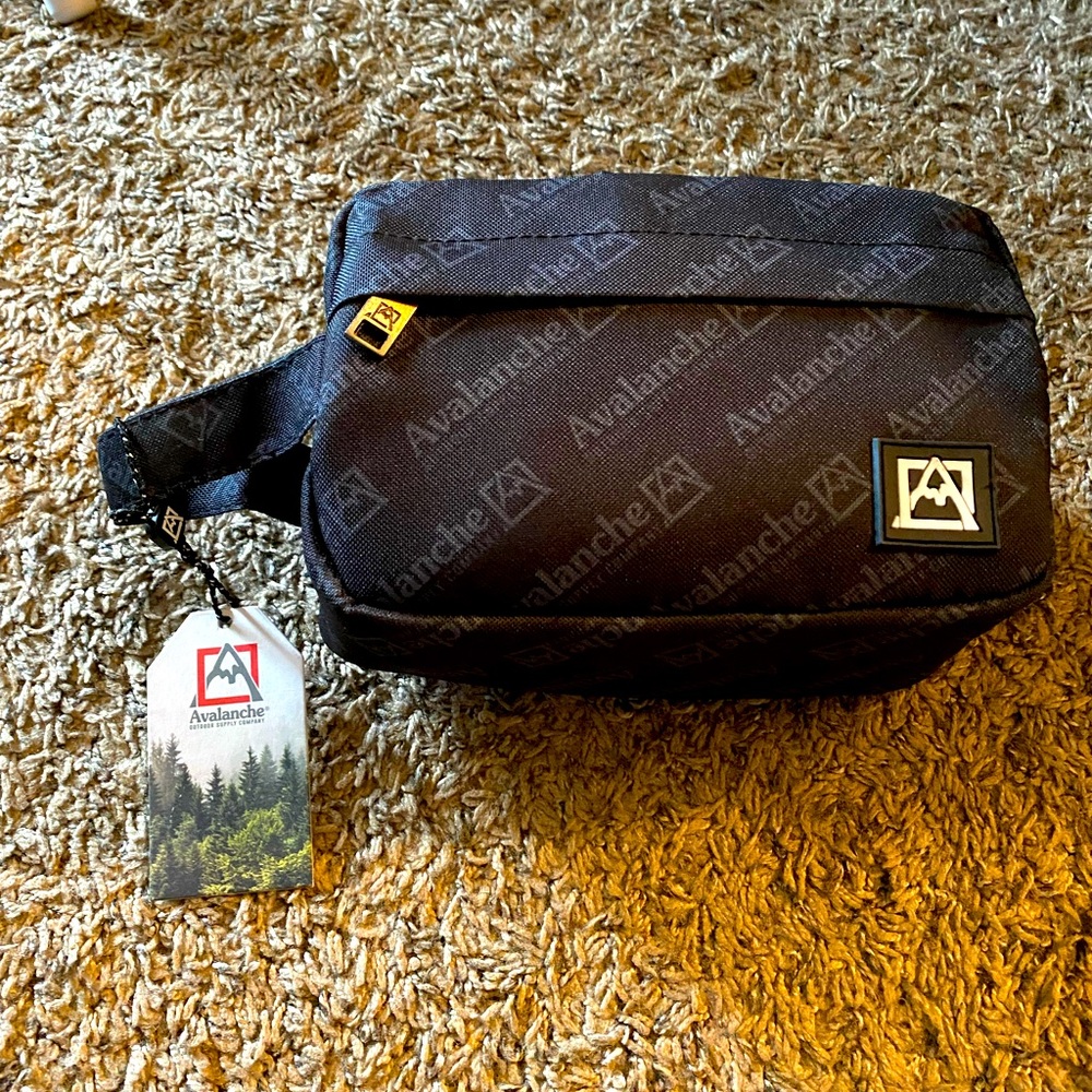Men’s Avalanche Travel Toiletries Bag